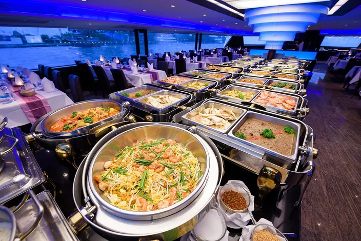 (Photo credit: Tristar Floating Restaurant Co. Ltd.)