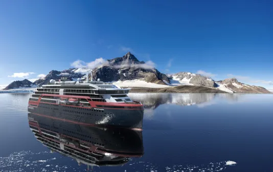 Photo: HURTIGRUTEN