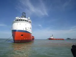 The platform supply vessel ‘CBO Pacifico’, designed by ULSTEIN, is delivered from Estaleiro Alianca in Brazil. ‘CBO Pacifico’ is here seen outside Macae with sister vessel ‘CBO Atlântico’, delivered earlier this year. Being PX106 designed vessels, they are purposed for efficient and flexible transportation of bulk and general cargo to installations offshore. (Both photos: Photo courtesy of ULSTEIN/Thomas Bigset.) 