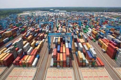 RMGC at APMT Portsmouth Virginia powered by Cavotec motorised cable reels (Photo: Carvotec)