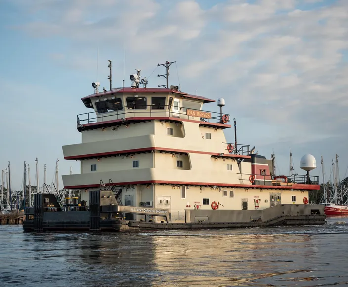 M/V Dan Reeves (Photo by Richard Dollison)
