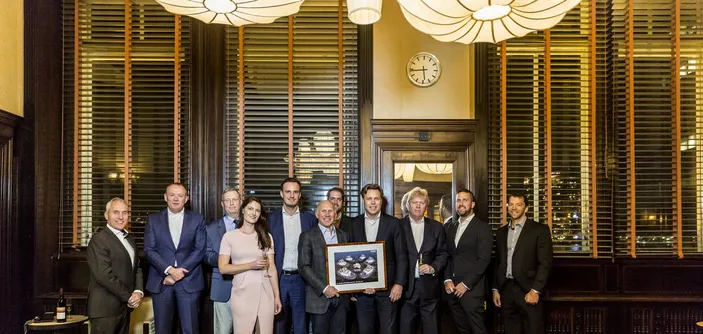left to right: Jos van Woerkum (Managing Director, Damen Shipyards Hardinxveld), Roland Briene (Area Sales Manager, Damen Shipyards Gorinchem), Simon Evans (Technical Advisor), Rebecca Hayward (Legal Manager Strategic Contracts / Developments at Fortescue Metals Group), Vincent Maes (Area Sales Manager, Damen Shipyards Gorinchem), Peter Huston (Director – Corporate, Fortescue Metals Group), John Krielaart (Design & Proposal Engineer, Damen Shipyards Gorinchem), Arnout Damen (CCO, Damen Shipyards