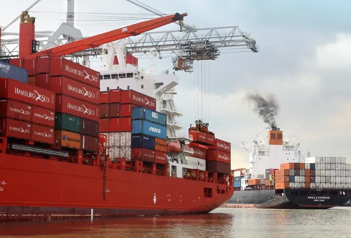 Port Scene: Photo credit IMO