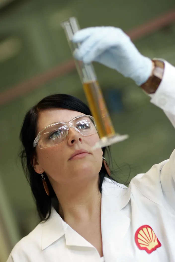 Shell scientists developed Shell Alexia S4 based on their unique 20 year understanding of oil stress –the factors which degrade lubricants. Its unique combination of additives makes it more resistant to these stresses.