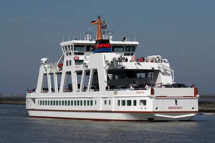 The shipping company Norden-Frisia AG had already selected a VSP propulsion system for the Frisia IV. (© Cai Rönnau)