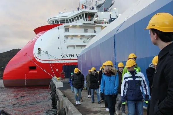Students at Ulstein Facility: Photo credit Ulstein Group