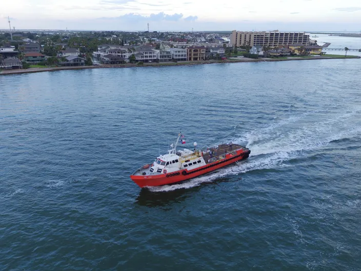 Miss Vivian runs a top speed of 21 knots with three PowerTech 6135SFM engines. (Photo: John Deere)