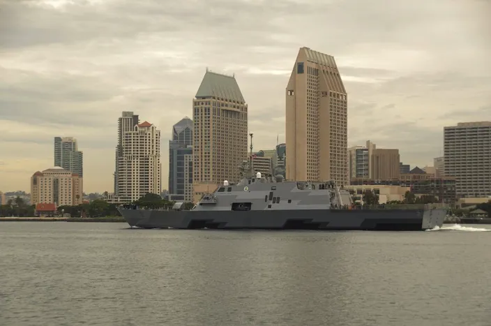 USS Fort Worth (LCS 3). U.S. Navy photo by Senior Chief Mass Communication Specialist Donnie W. Ryan
